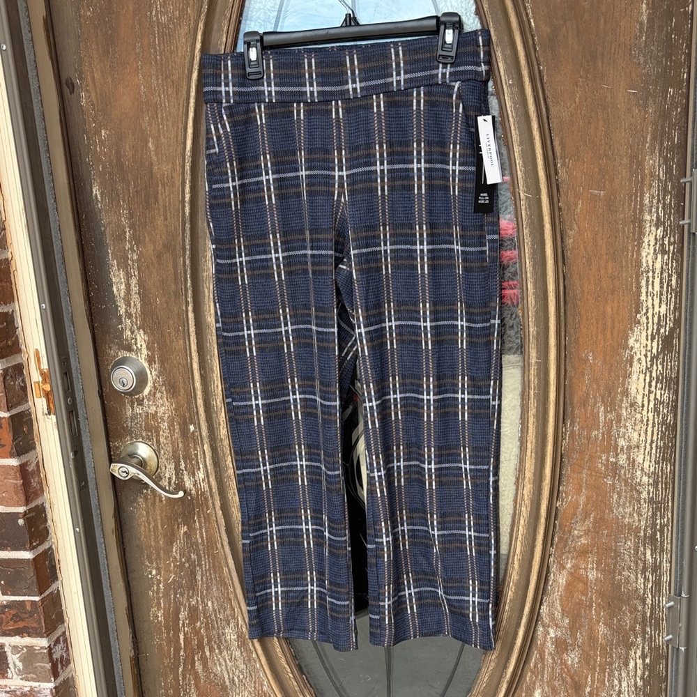 NWT Liverpool Mable Pull on wide leg pants! Size Large